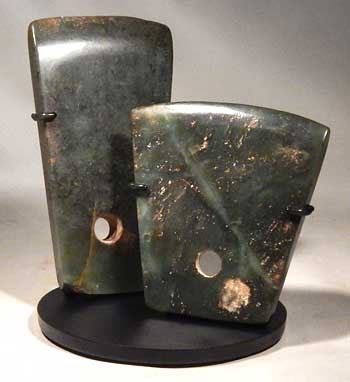 Ancient Chinese Neolithic Jade Ritual Axes Custom Display Stand (front)