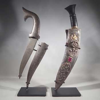Antique Persian Daggers Knifes Custom Display Stands (front).