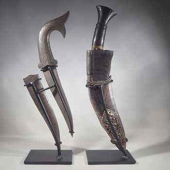 Antique Persian Daggers Knifes Custom Display Stands (back).